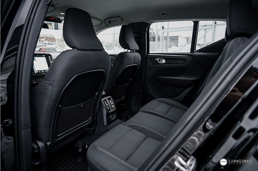 Volvo XC40 Recharge T4 211hk Momentum