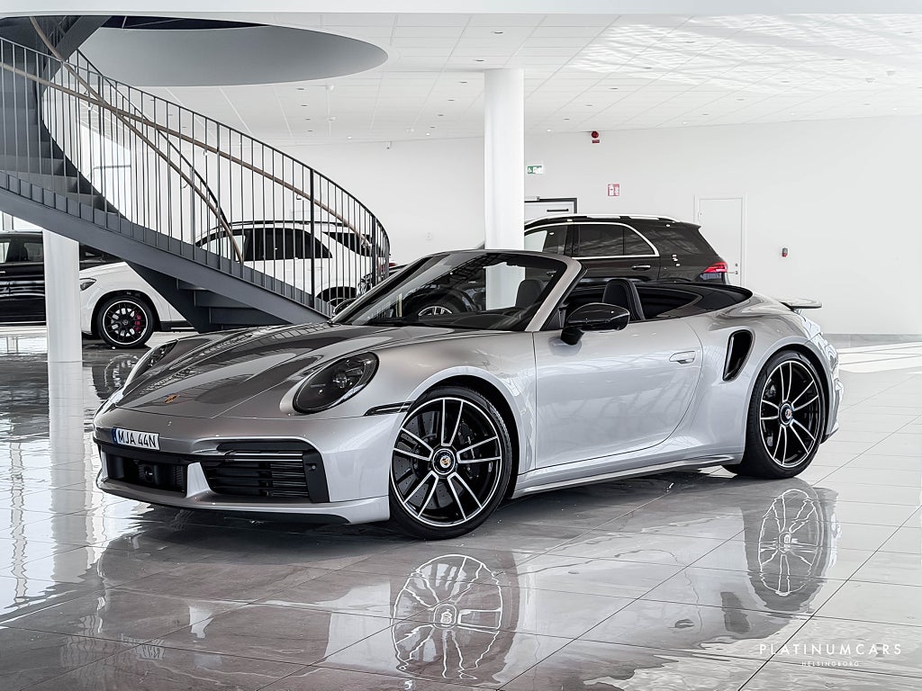 Porsche 911 992 Turbo S Cab PDK 650hk 2024 / Sv.såld