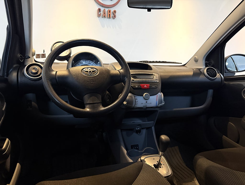 Toyota Aygo 5-dörrar 1.0 VVT-i MultiMode NYBESIKTIGAD AC S+V