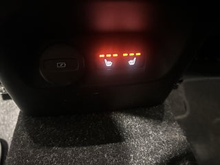 Volvo XC40 T2 Momentum Kamera/P-Värm m tidur/Norrland-körd/S&Vdäck – bild 17