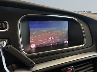 Volvo V40 D3 Geartronic R-Design VOC/S&V-Hjul/Dvärm/Navigation/BT – bild 15