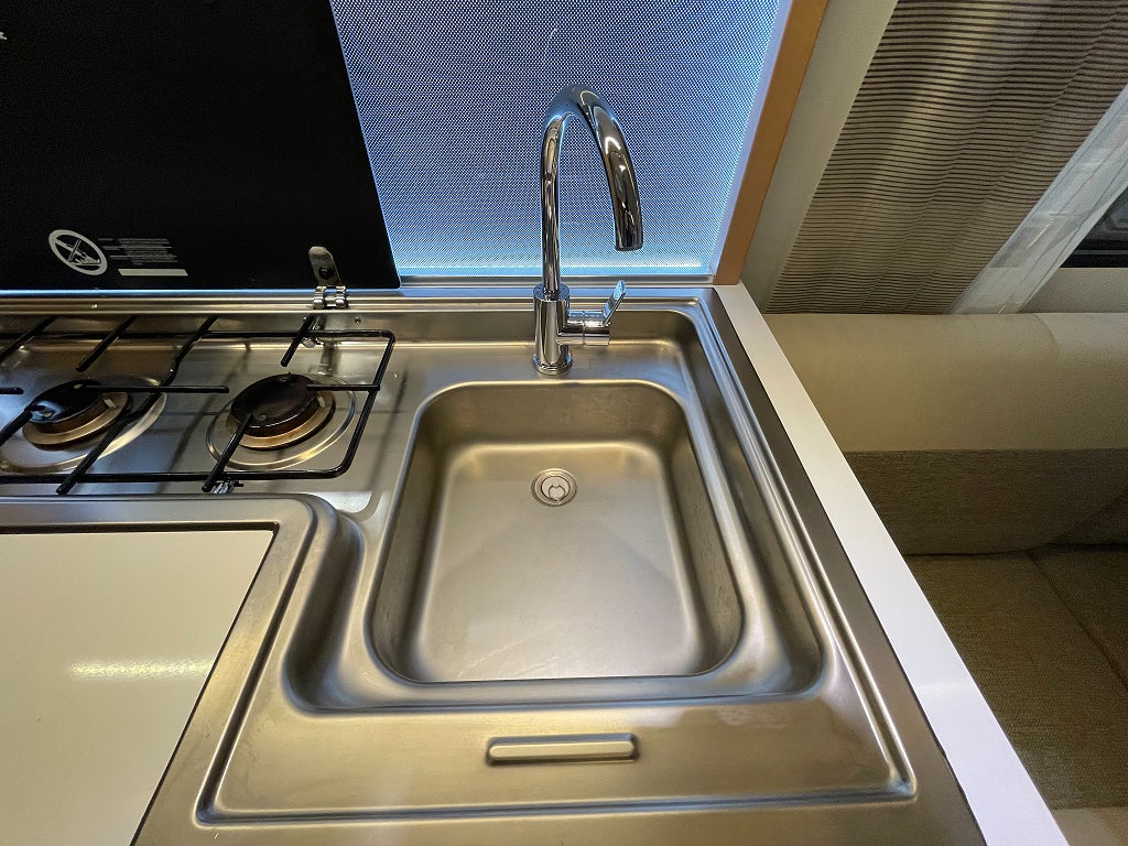 Adria Adora 572 UT /ALDE/Långbäddar/Markis/Badrum bak - Adria