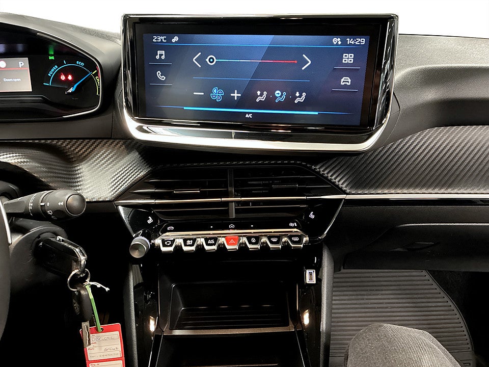 Bild på Peugeot 208 Style Hybrid 100hk Aut CARPLAY BACKSENSORER