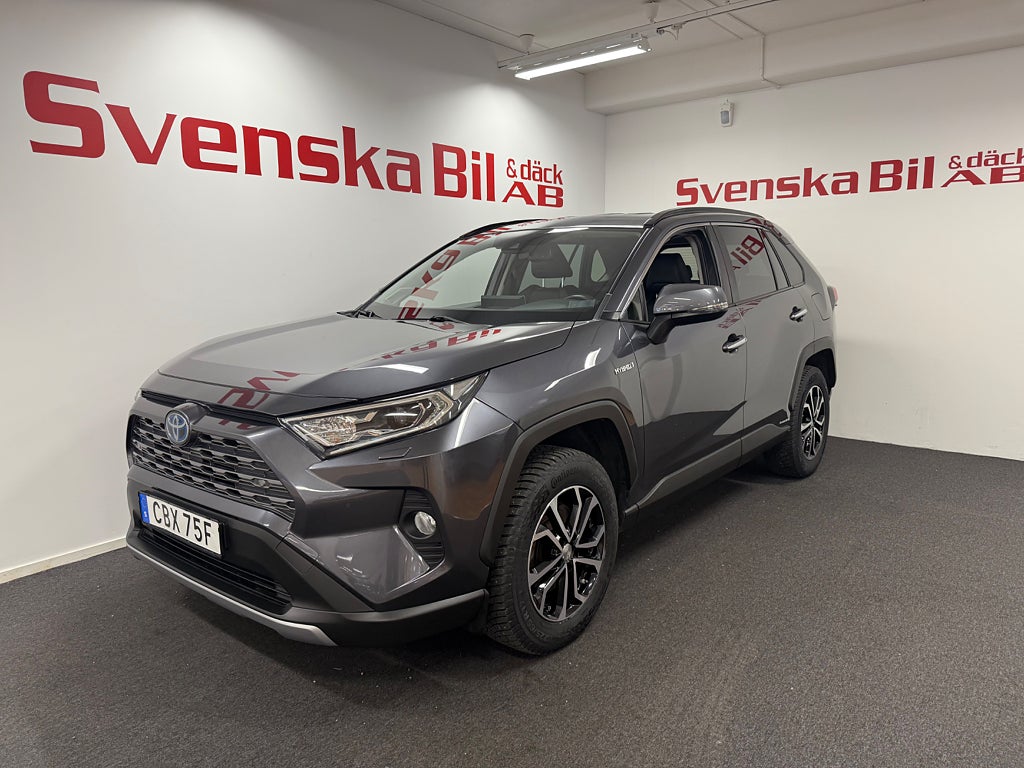 Toyota RAV4 Hybrid AWD-i E-CVT Executive Drag/JBL 2,99%Ränta