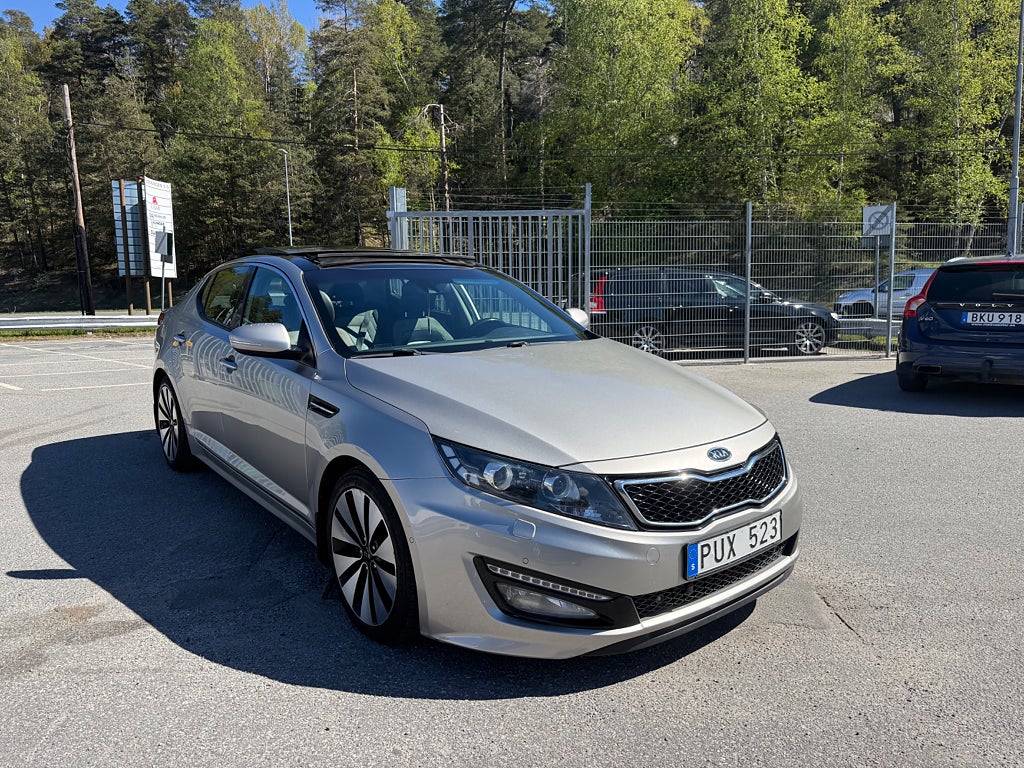 Kia Optima 1.7 CRDi 136hk Executive Kamera Navi Panorama Nyservad