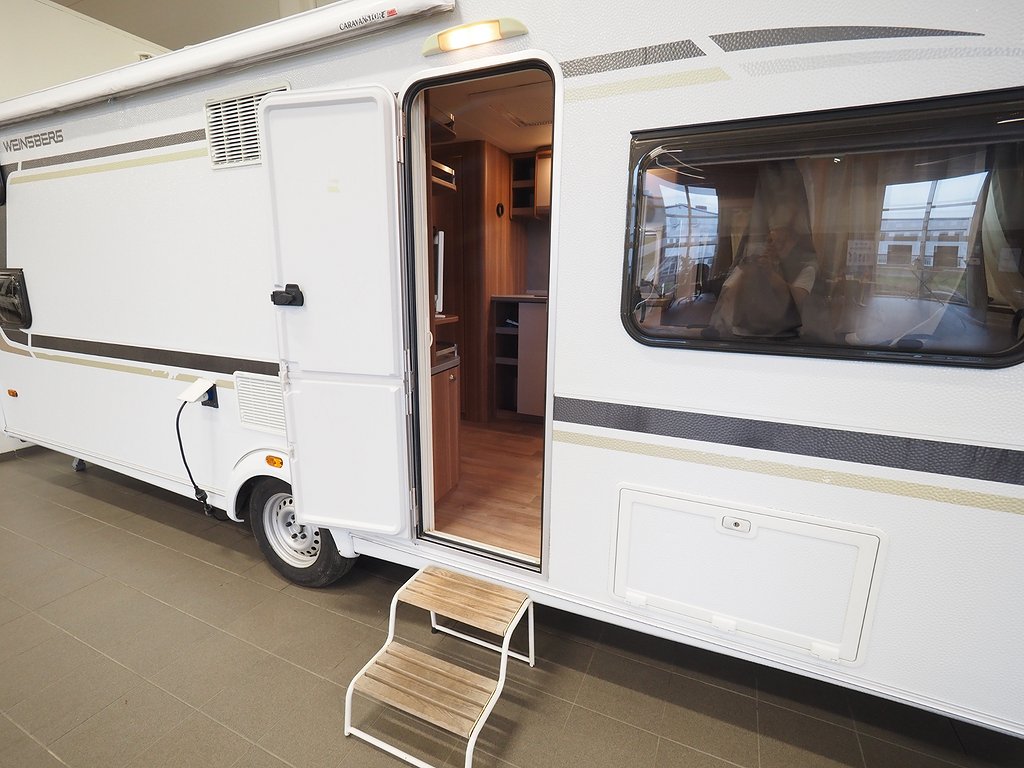 Weinsberg CaraOne 550 UK Påsmarkis Solcell Totalvikt 1700kg 2016