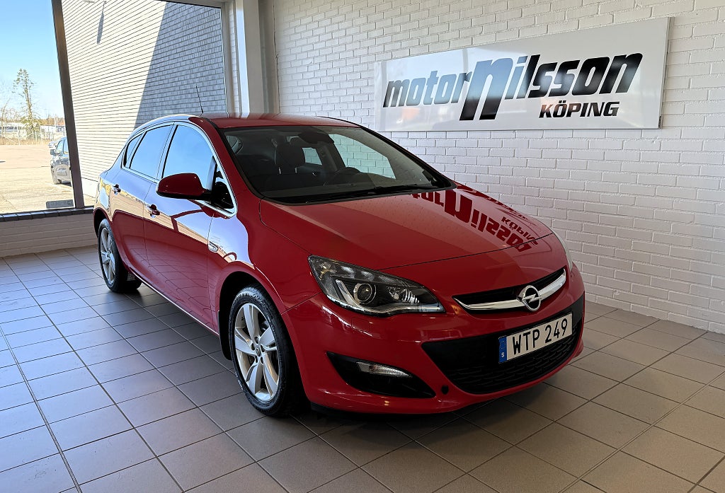 Opel Astra 1.4T 140hk Sport M-värmare V-hjul 1 Ägare Nyservad