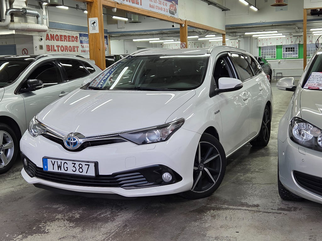 Toyota Auris Touring Sports Hybrid e-CVT Comfort, Intense Edition Euro 6