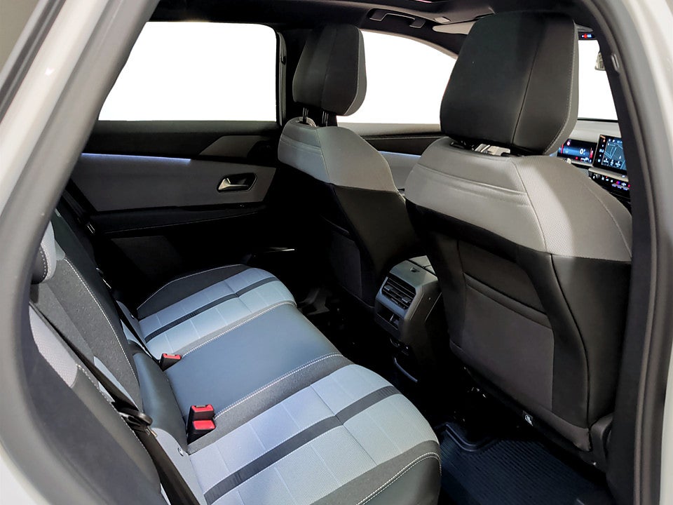 Bild på Opel Grandland X GS Hybrid 145hk Aut PANO B-KAMERA CARPLAY