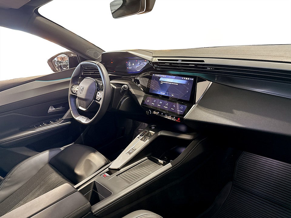 Bild på Peugeot 308 5D GT 1.2 PT 130hk Aut B-KAMERA CARPLAY