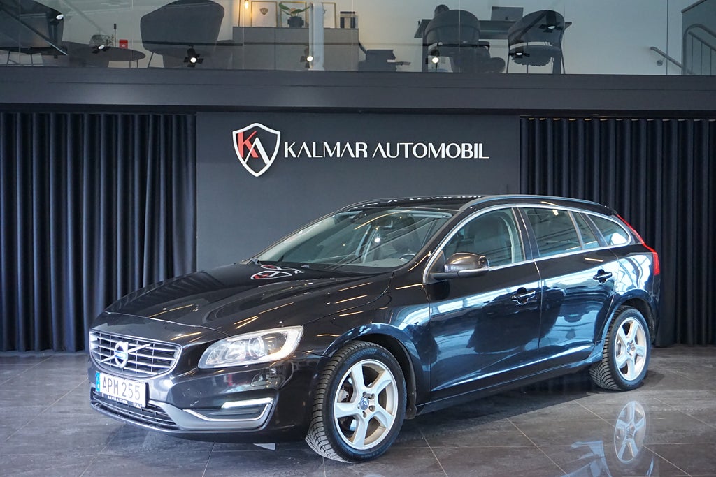 Volvo V60 D4 Geartronic Momentum 181hk Svensksåld