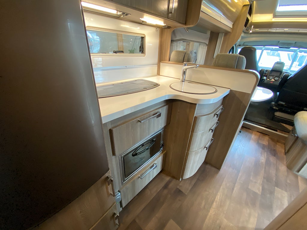 Kabe TMX 780 LB /AC bodel/Dragkrok/Solcell/Automat 150hk/Ugn/Taksäng - Kabe