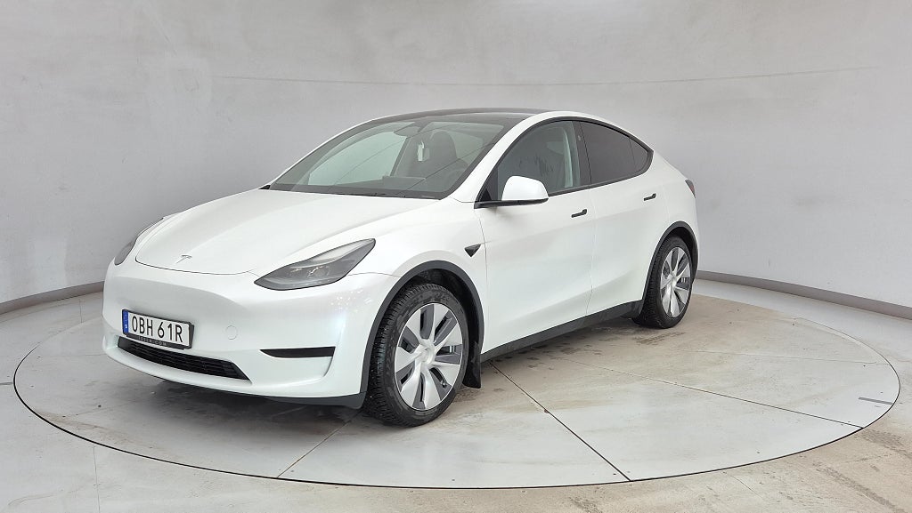 Tesla Model Y STANDARD RANGE /AUTOPILOT / PANO/ DRAGKROK