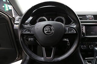 Kombi Skoda Superb 15 av 27