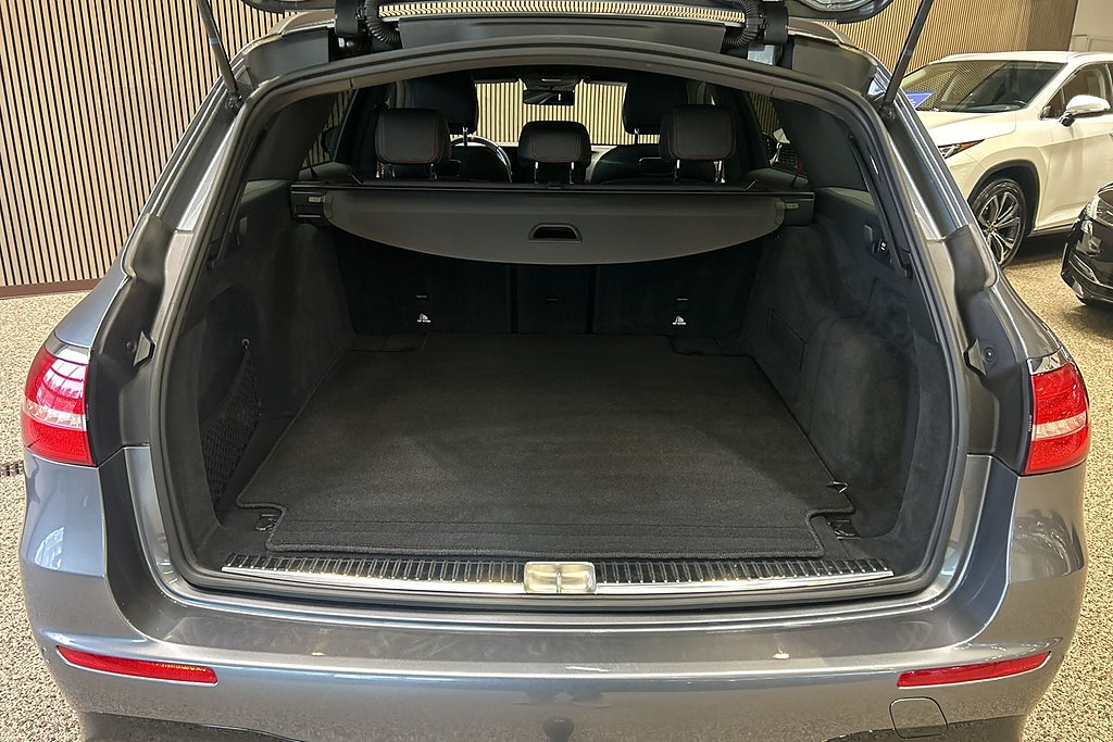 Mercedes-Benz E53 AMG 4MATIC+ Distronic/Night/Burmester/Värmare/Minne