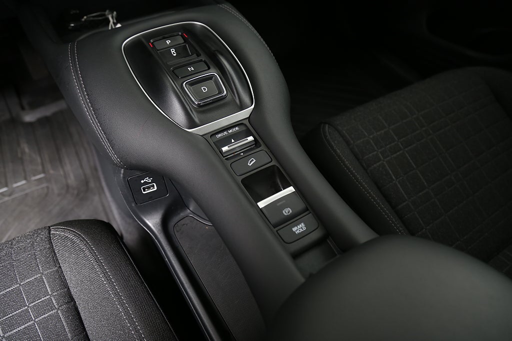 Honda ZR-V e:HEV e-CVT 184hk Elegance Honda Serviceavtal