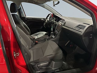 Volkswagen Golf 5-dörrar 1.0 TSI Kamera Drag Extraljus Mvärm S/V-hjul – bild 10