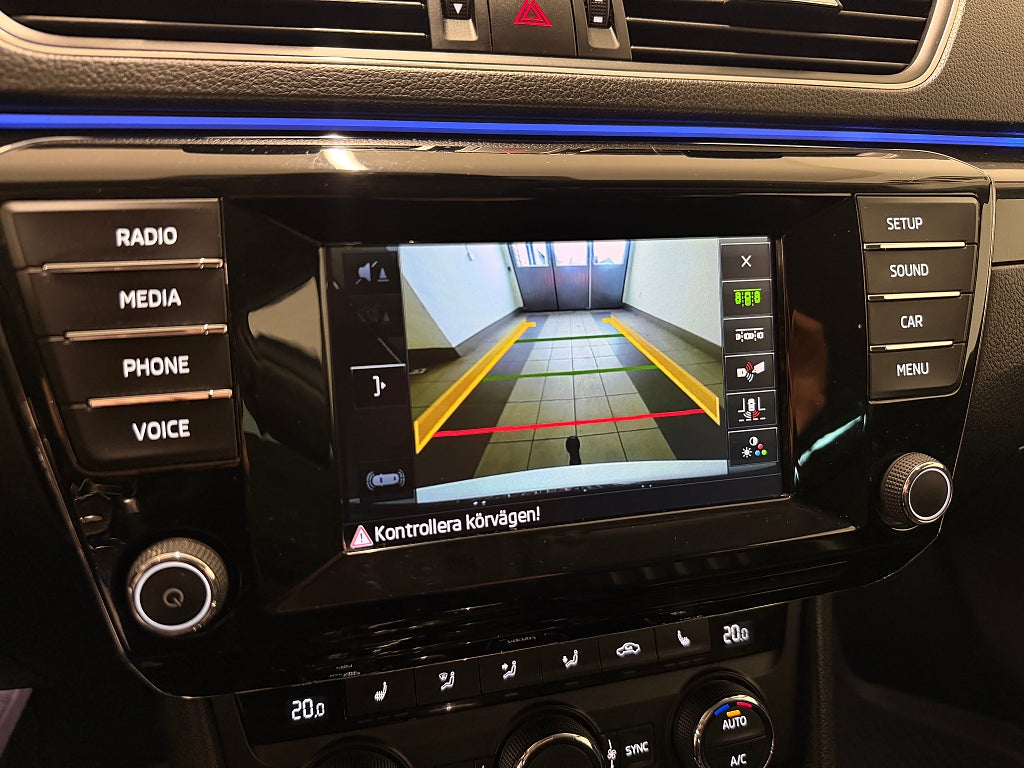 Skoda Superb 2016 - miniatyr 8