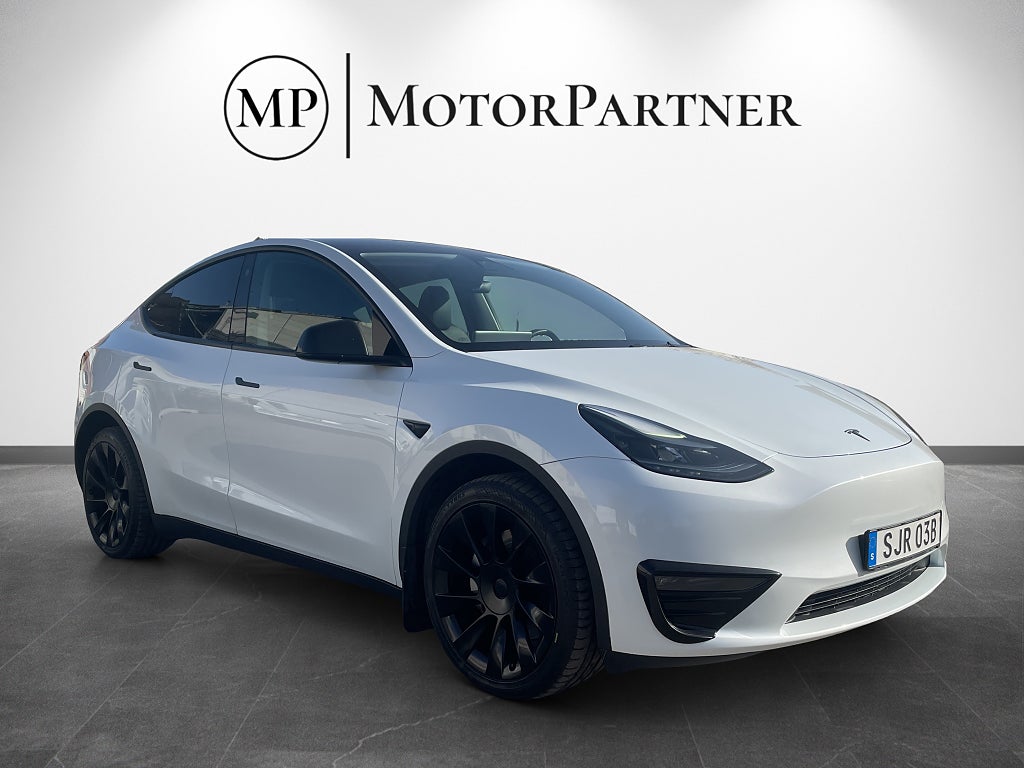 Tesla Model Y Long Range AWD Autopilot Panorama 514hk