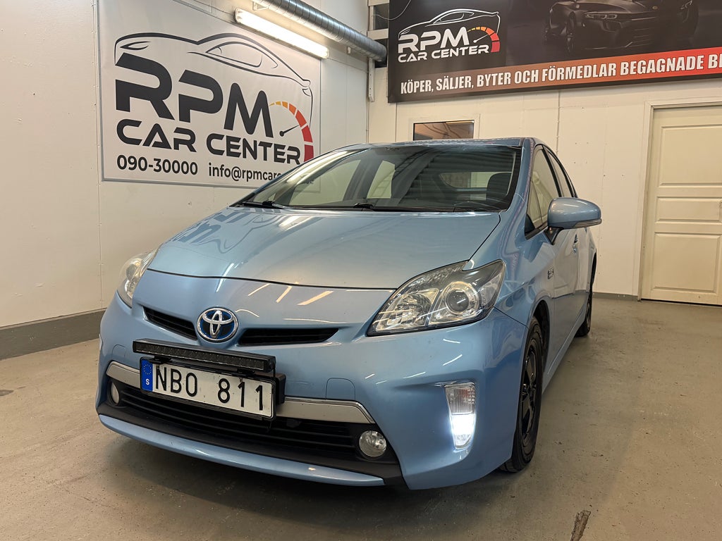 Toyota Prius Plug-in Hybrid 1.8 VVT-i + 3JM Plug-in CVT Euro 5