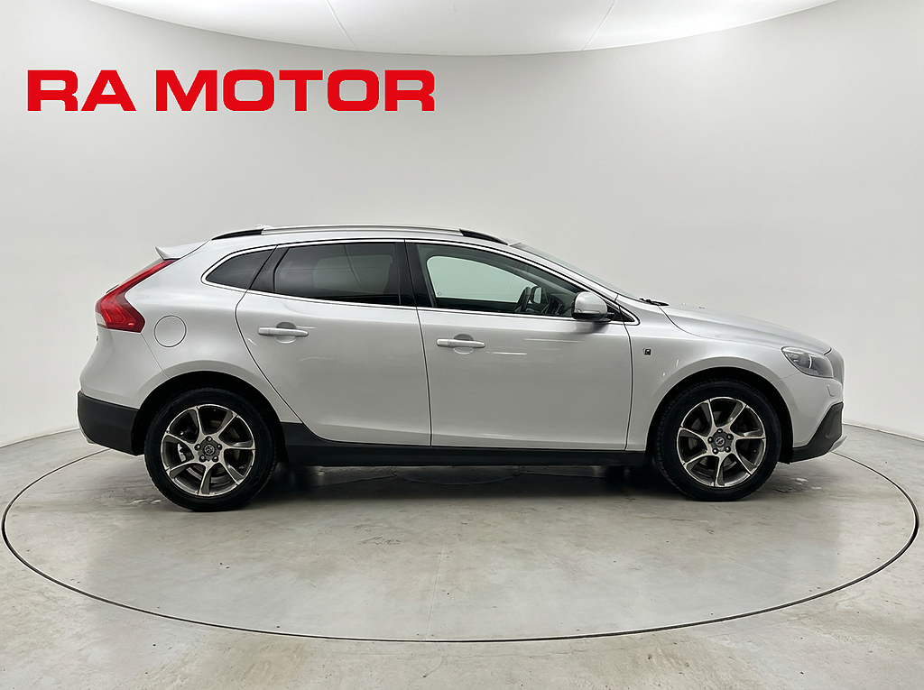 Volvo V40 Cross Country Ocean Race |Drag | Läder | D2 | Kamrem bytt 2015