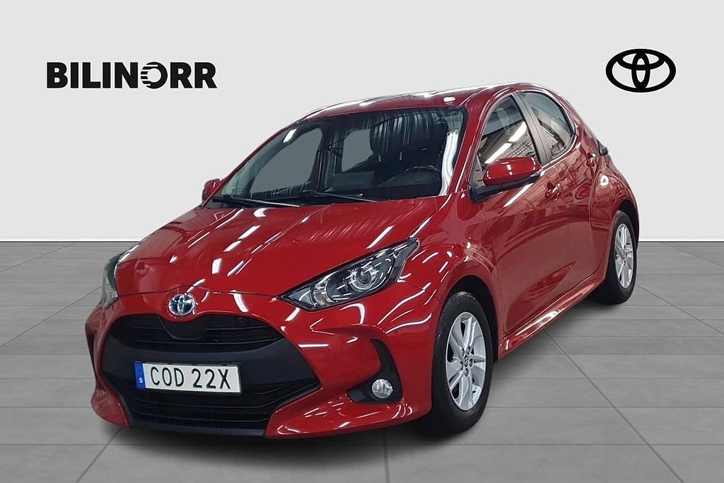 Toyota Yaris Hybrid 1,5 Active Komfortpaket | Vinterhjul...