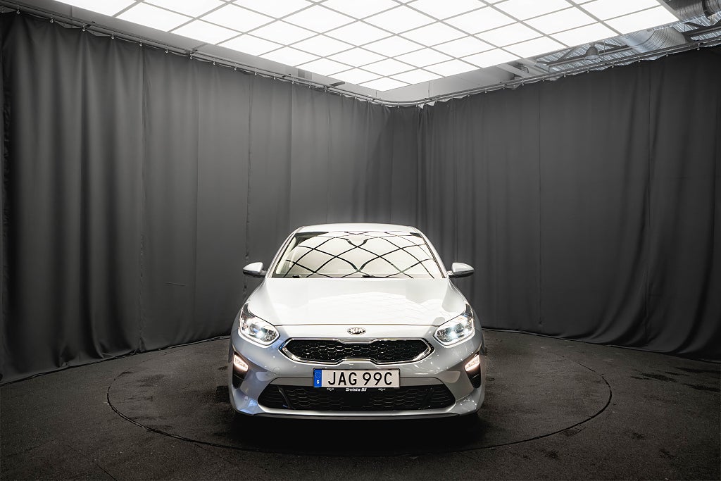 Kia Ceed 1.5 T-GDI Advance Plus KAMERA ADAPTIV-FART 1-ÄGARE