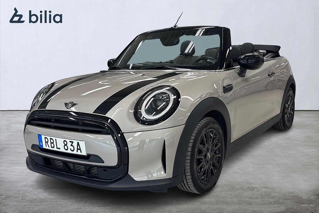 MINI Cabrio AUT / ESSENTIAL / PIANO BLACK / APPLE CARPLAY