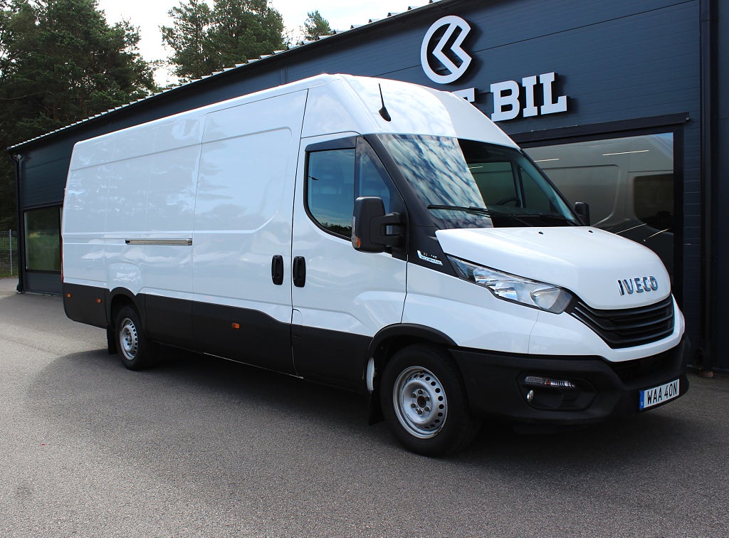 Iveco Daily 35-140 Skåpbil 2.3 JTD L4H2 MOMS 3-SitsHi-Matic Euro 6