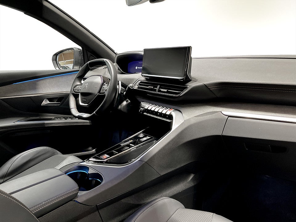 Bild på Peugeot 3008 GT 1.2 PT 130hk Aut B-KAMERA CARPLAY