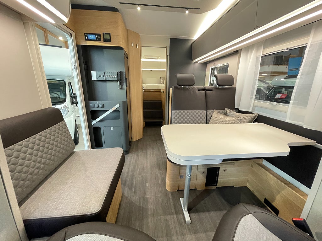 Adria Coral Axess 670 SL /Automat140hk/Elpatron/B-körkort - Adria