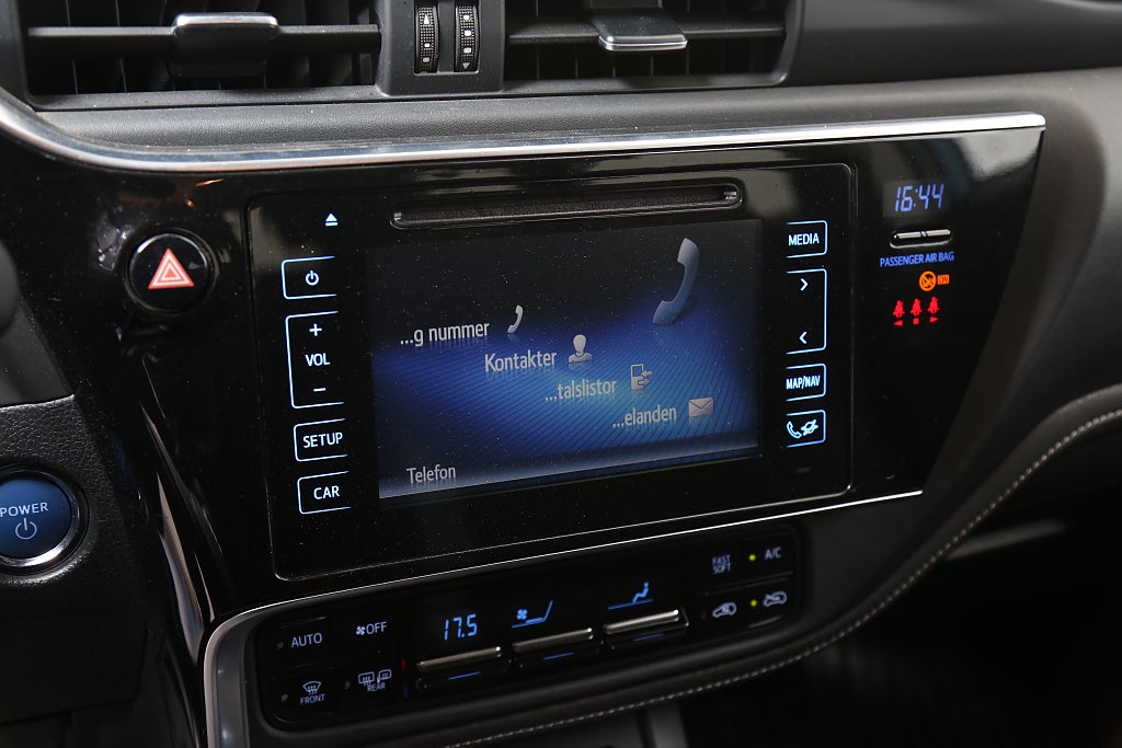 Toyota Auris Touring Sports Hybrid e-CVT Active Plus Motorvärmare 2016