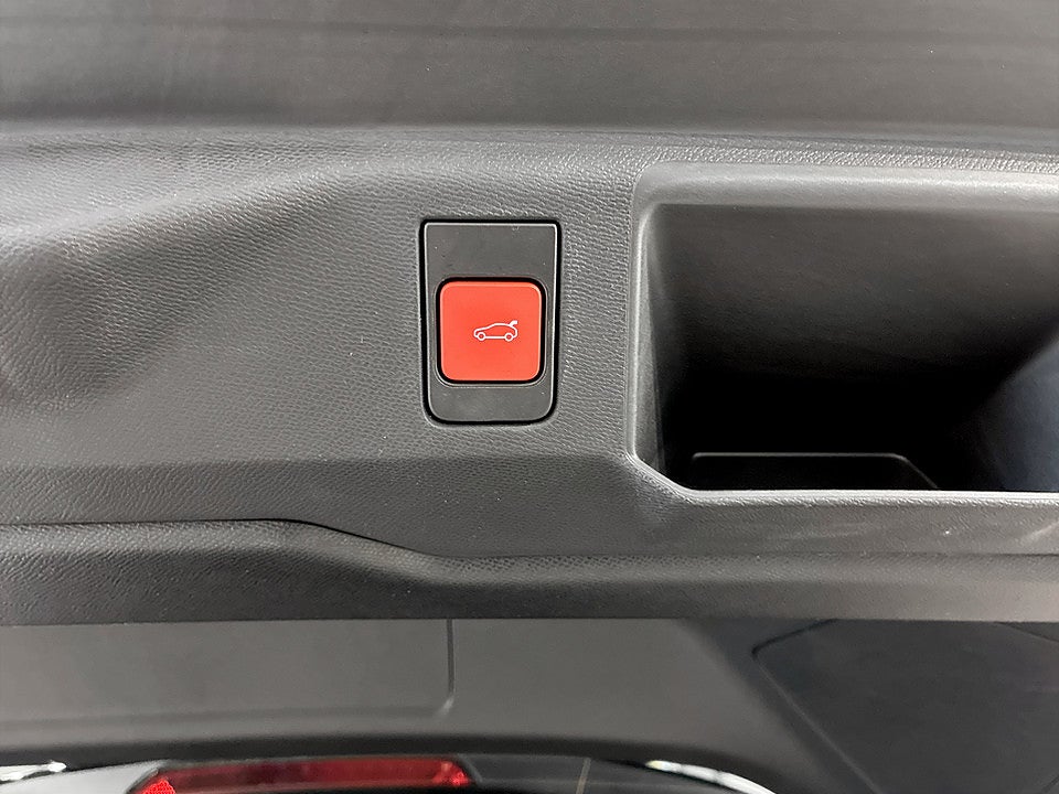 Bild på Peugeot 5008 GT Hybrid 145hk Aut 7-SITS B-KAMERA CARPLAY