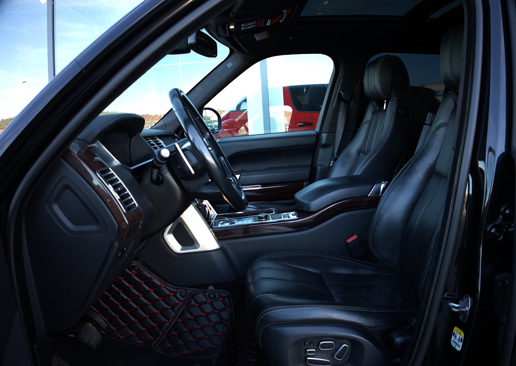 Land Rover Range Rover 4.4 SDV8 4WD Autobiography Svensksåld