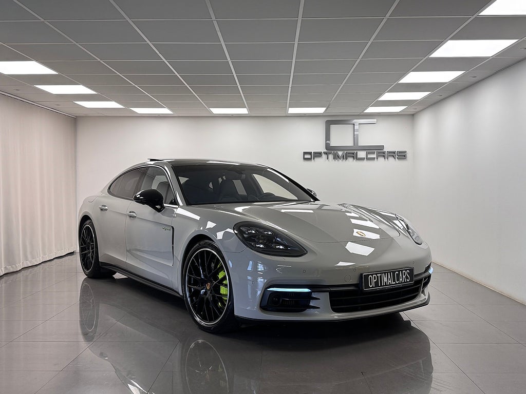 Porsche Panamera 4 E-Hybrid PDK 4 Svenskskåld 