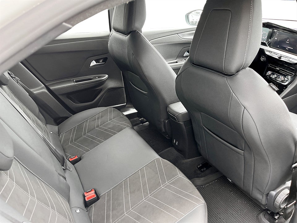 Bild på Opel Mokka Ultimate 1.2 Turbo 130hk Aut B-KAMERA CARPLAY