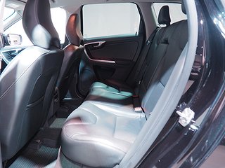 SUV Volvo XC60 11 av 23