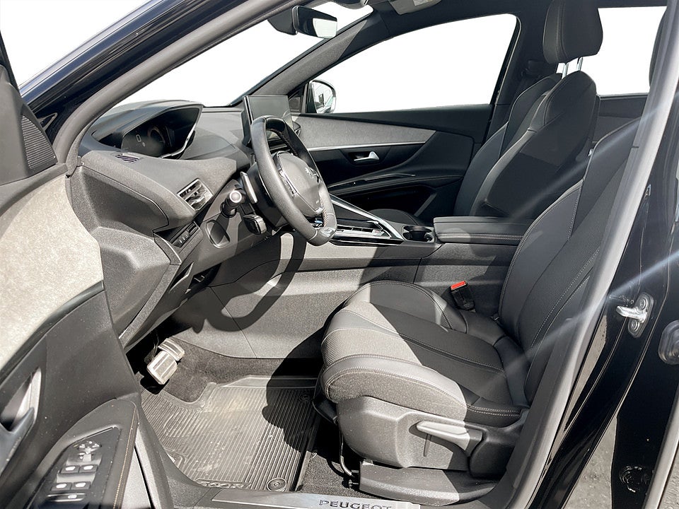Bild på Peugeot 5008 GT Hybrid 145hk Aut KAMPANJ BRÄNSLE INGÅR