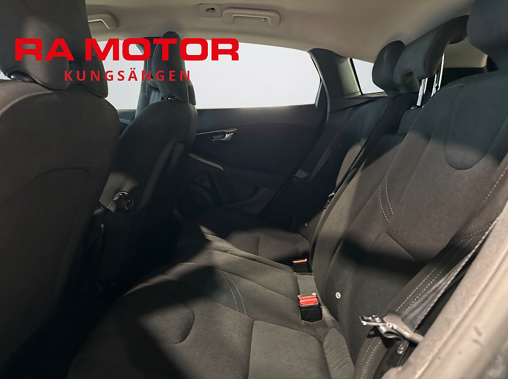 Volvo V40 T2 122hk | Business | P-Värm | P-Sensor | 2017