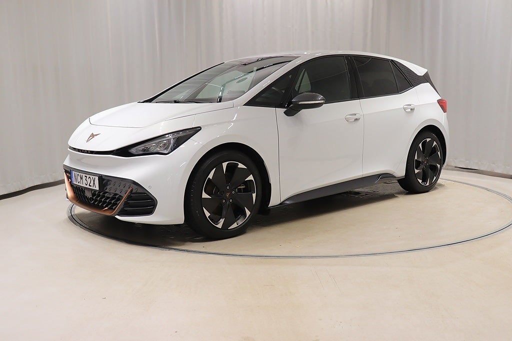 Cupra Born e-boost 60kWh Kamera Navigation Carplay LED