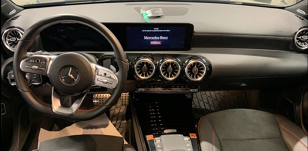 Mercedes-Benz A 250e AMG Premiumpaket Nigh-pkt - bild 3