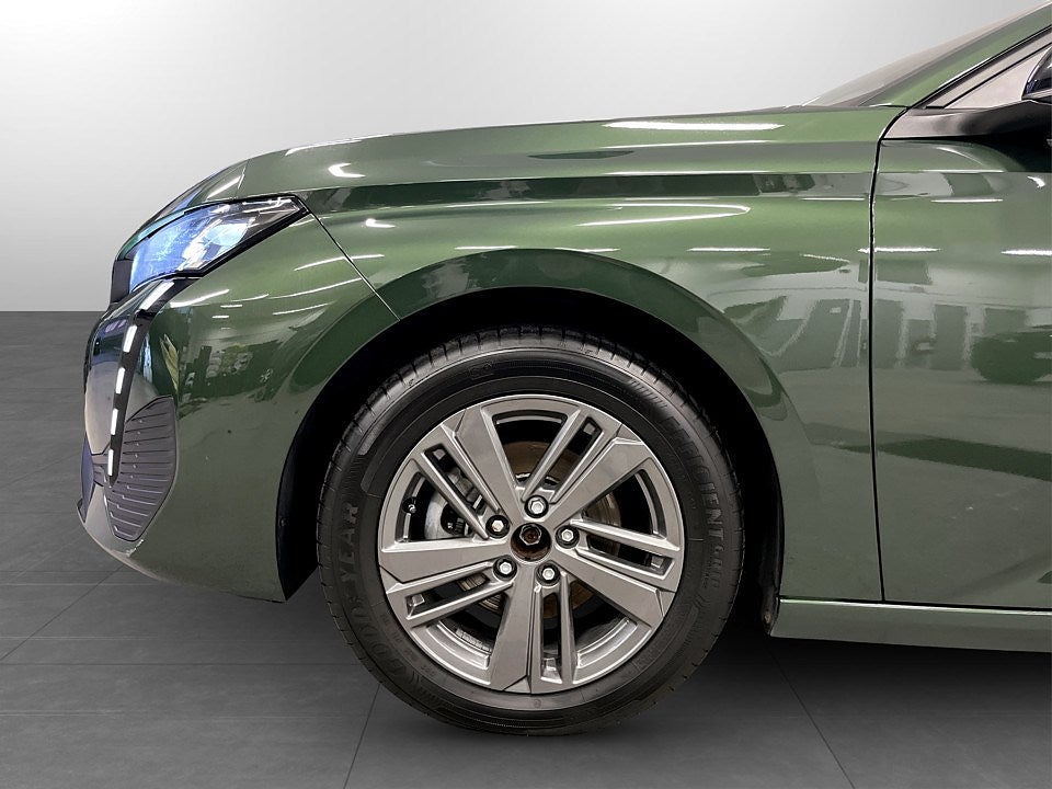 Bild på Peugeot 308 5D Active Pack 1.2 PT 130hk Aut - CARPLAY, FARTHÅLLARE