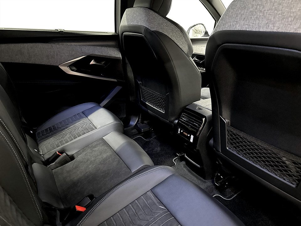 Bild på Peugeot 5008 GT Ultimate Hybrid 145hk Aut - 7-SITS,ELSTOL,DRAG