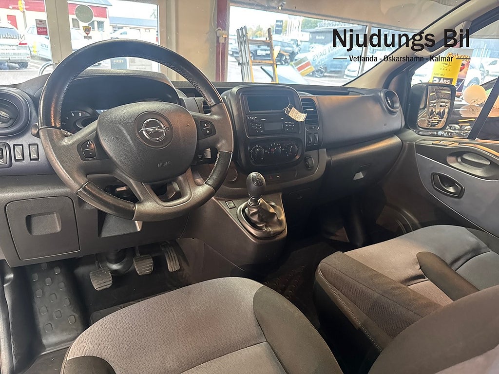 Opel Vivaro 2018 - miniatyr 8