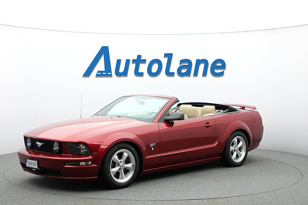 Ford Mustang GT Cabriolet 4.6 V8 Automat, Skinn 304hk