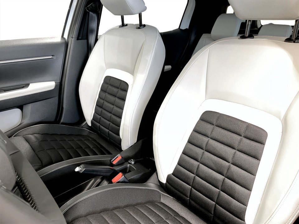 Citroen C3 AirCross Plus PureTech 100hk 2025, bild 6/41