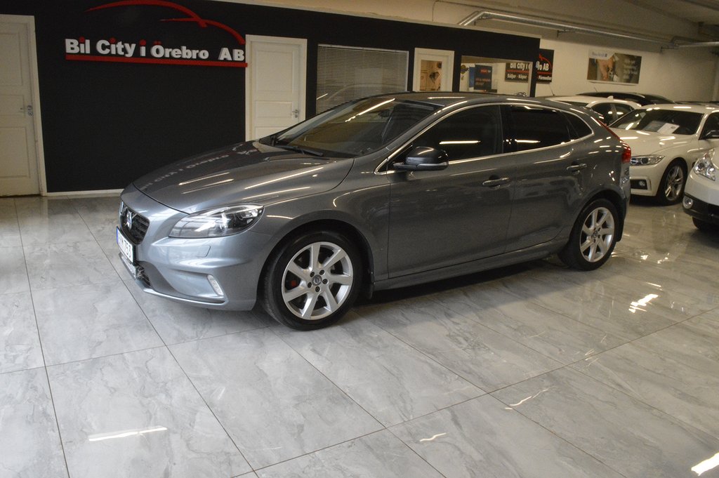 Volvo V40 D3 (150hk) Momentum / Greyline / R-Design / GPS / Nyservad