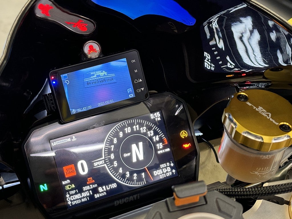 Ducati Panigale V4S DQS | Ventiljusterad | Kamera | Öhlins | Nytt däck