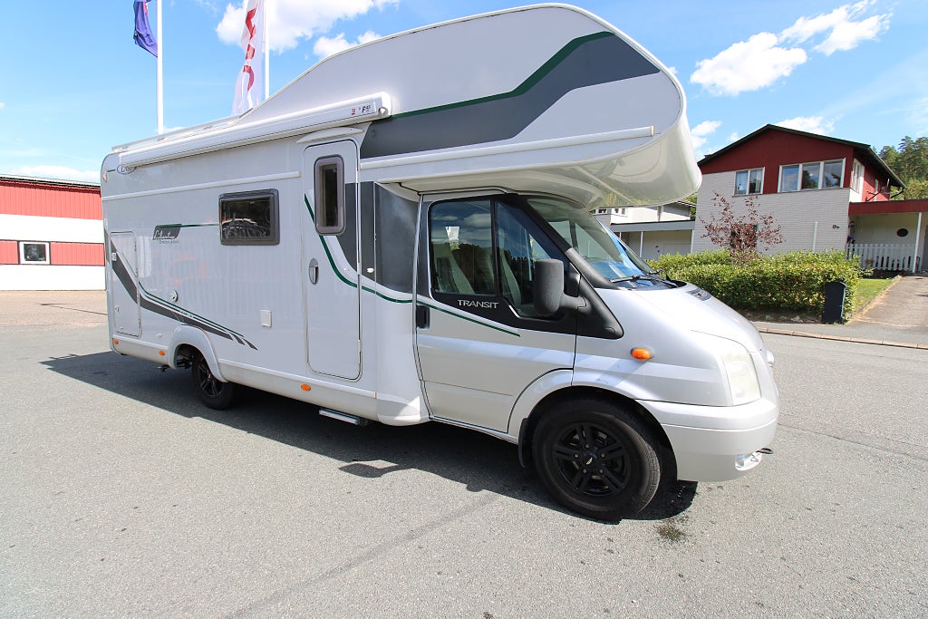 LMC Liberty 664 G Våningssäng 6 bältade platser 2,2 Turbodiesel 140 