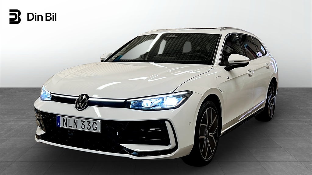 Volkswagen Passat eHybrid R-Line SWE ED. *P-LEASING* 5495kr/mån Drag Pano